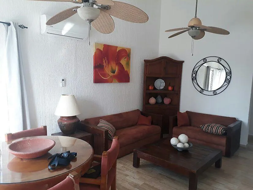 Cancun Zona Hotelera Playa Linda 公寓